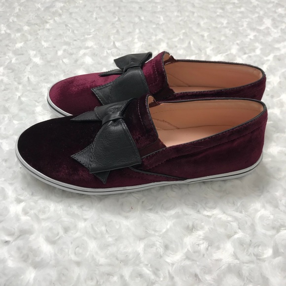 NWOB Kate Spade Velvet Bow Delise Sneaker Flat Red - Picture 6 of 8